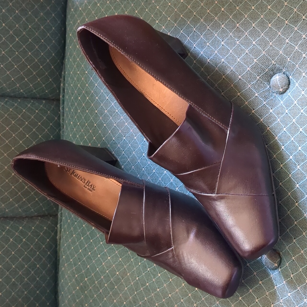 NWOT Sz 10M women's brown pump shoe